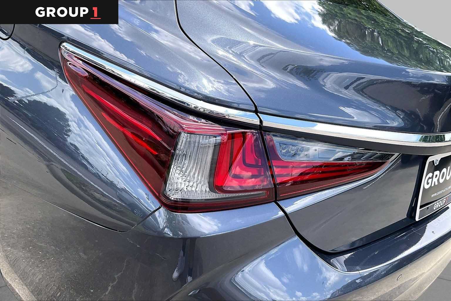 Used 2025 Lexus ES 350 w/ Premium Package FWD image 26