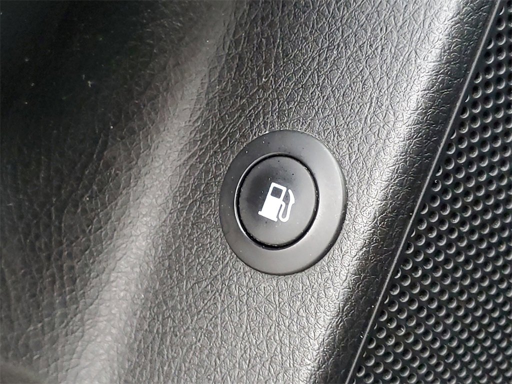 Used 2012 Kia Sorento SX w/ SX Premium Pkg image 17