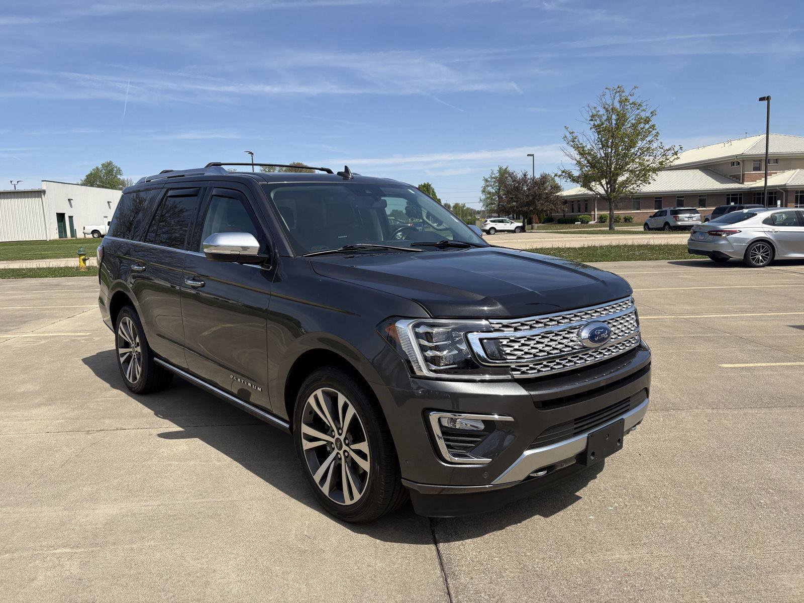 Used 2021 Ford Expedition Platinum AWD/4WD image 2