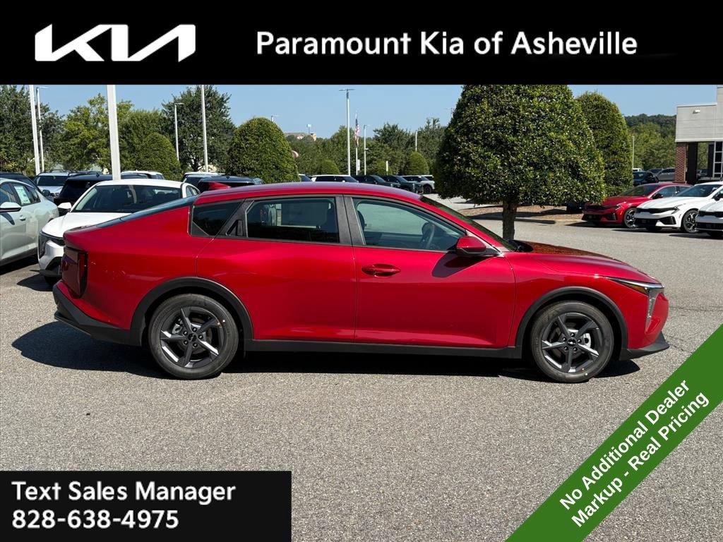 New 2026 Kia K4 FWD image 7