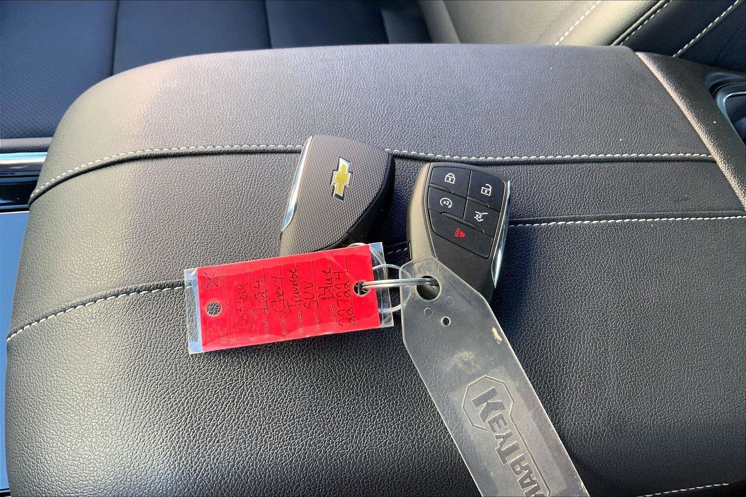 Used 2024 Chevrolet Traverse LT w/ Enhanced Driving Package image 12