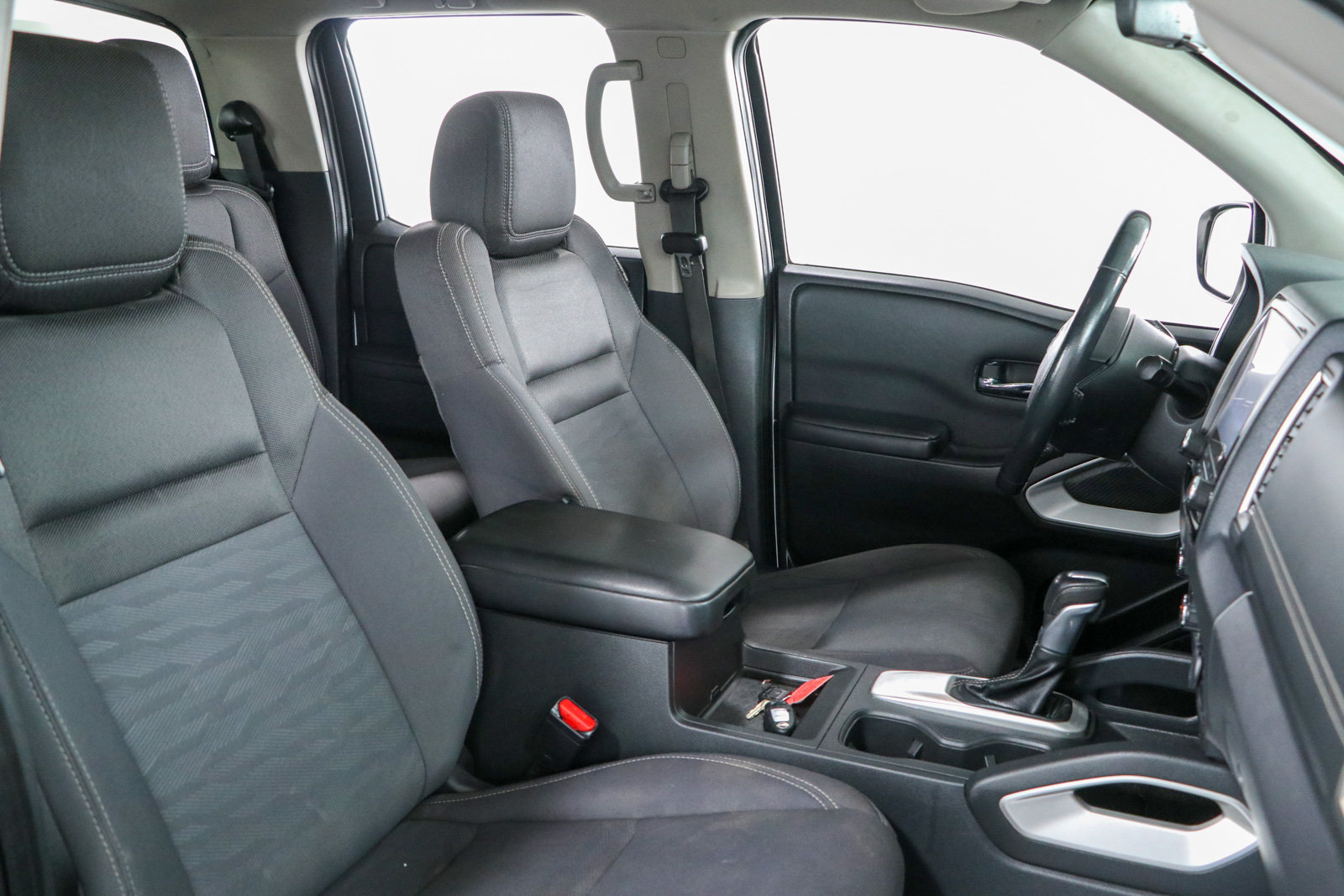 Used 2023 Nissan Frontier SV w/ SV Convenience Package AWD/4WD image 26