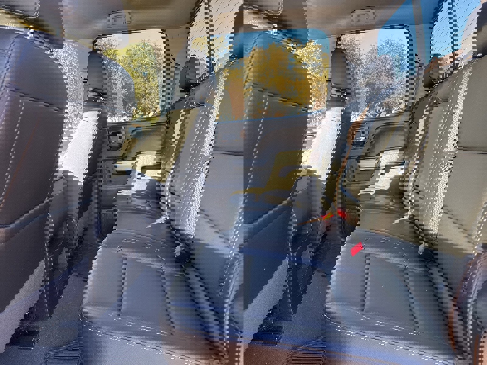 Used 2018 Chevrolet Silverado 1500 LT w/ All Star Edition image 18