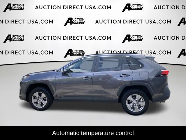 Used 2024 Toyota RAV4 XLE AWD/4WD video 3