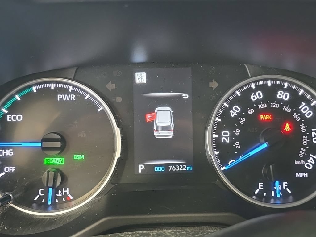 Used 2022 Toyota RAV4 XLE AWD/4WD image 5
