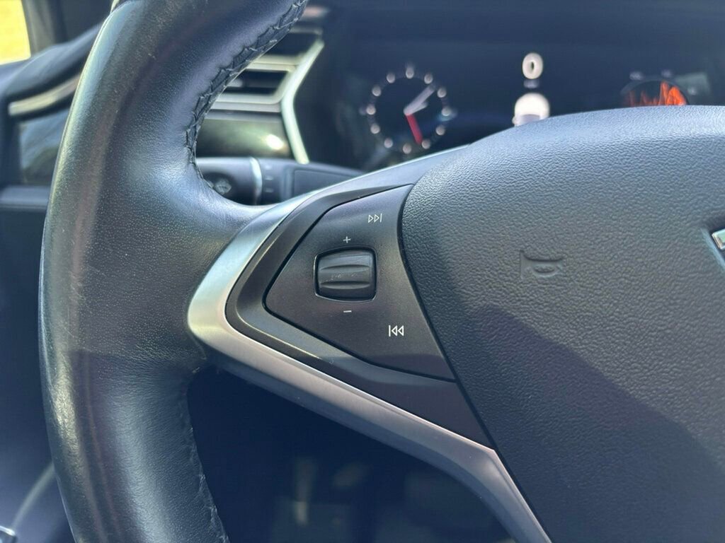 Used 2017 Tesla Model X 75D image 39