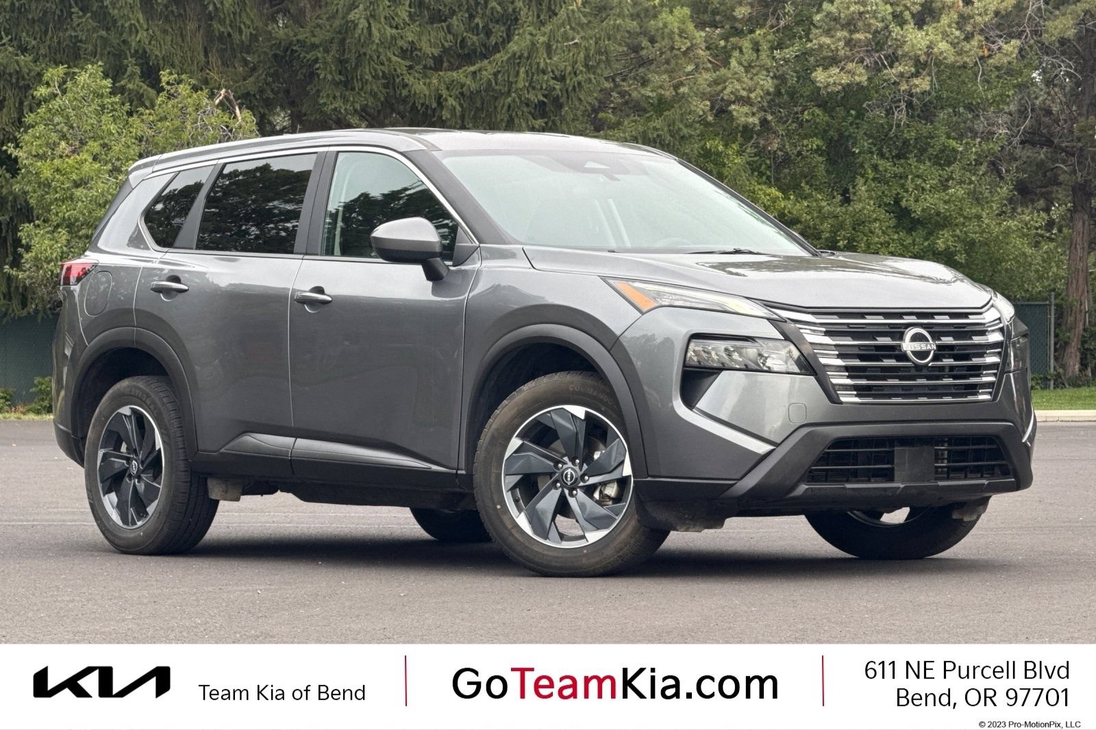 Used 2025 Nissan Rogue SV