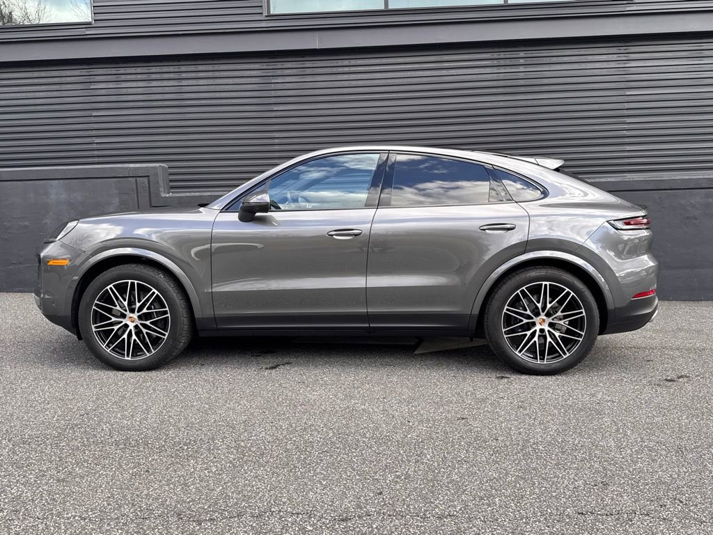 Used 2025 Porsche Cayenne Coupe image 7