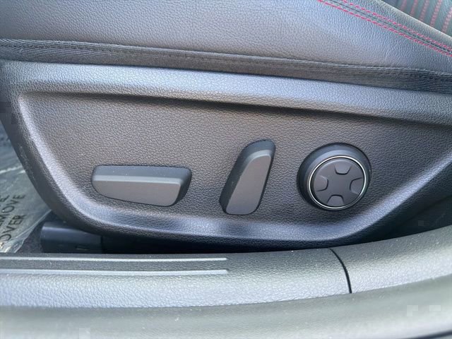 Used 2023 Genesis G70 2.0T w/ Sport Prestige Package image 18