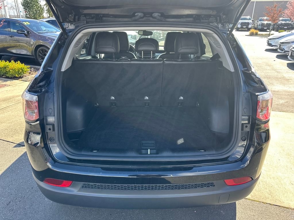 Used 2022 Jeep Compass Latitude image 25