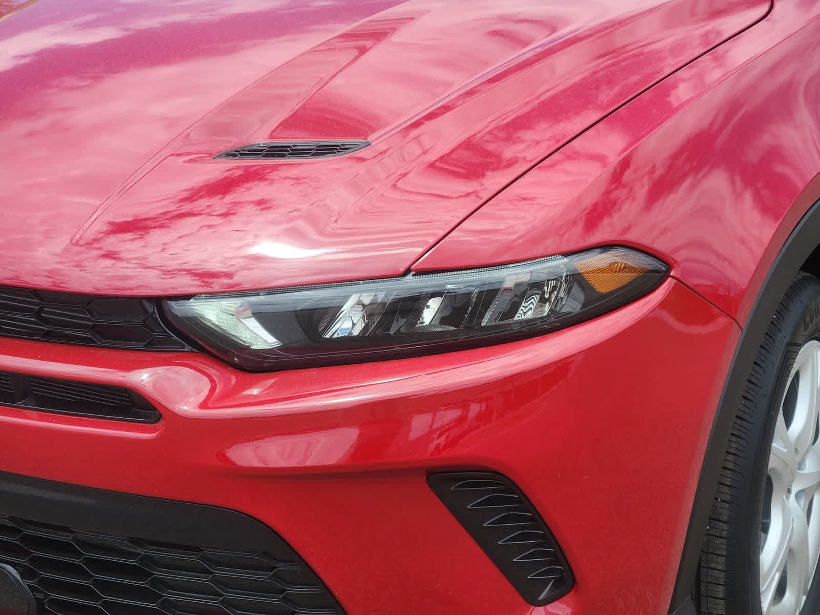 New 2025 Dodge Hornet GT w/ Cold Weather Group AWD/4WD image 8