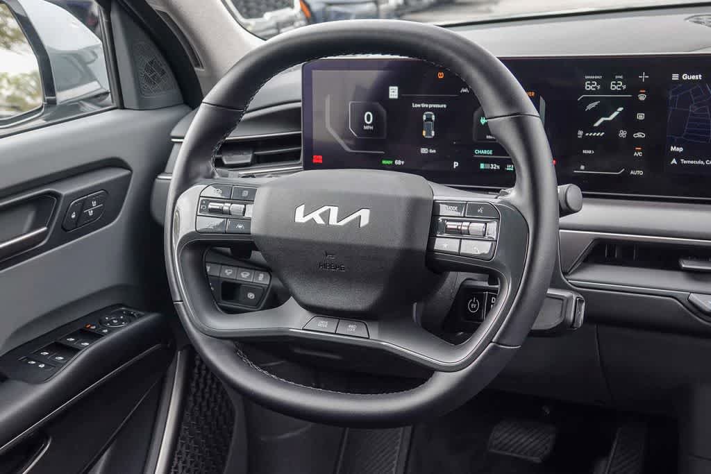 Certified 2024 Kia EV9 Wind AWD/4WD image 14