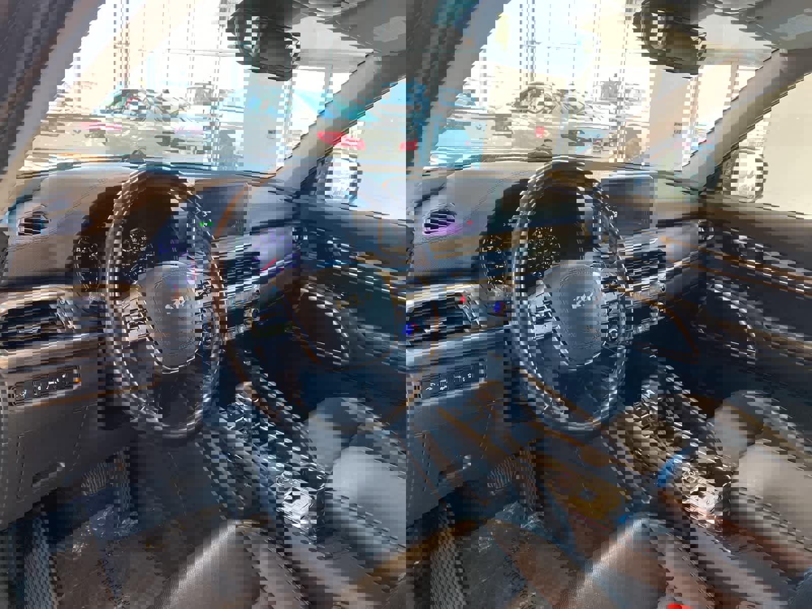 Used 2022 Kia Telluride S image 10