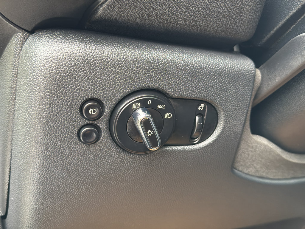 Used 2015 MINI Cooper S FWD image 14