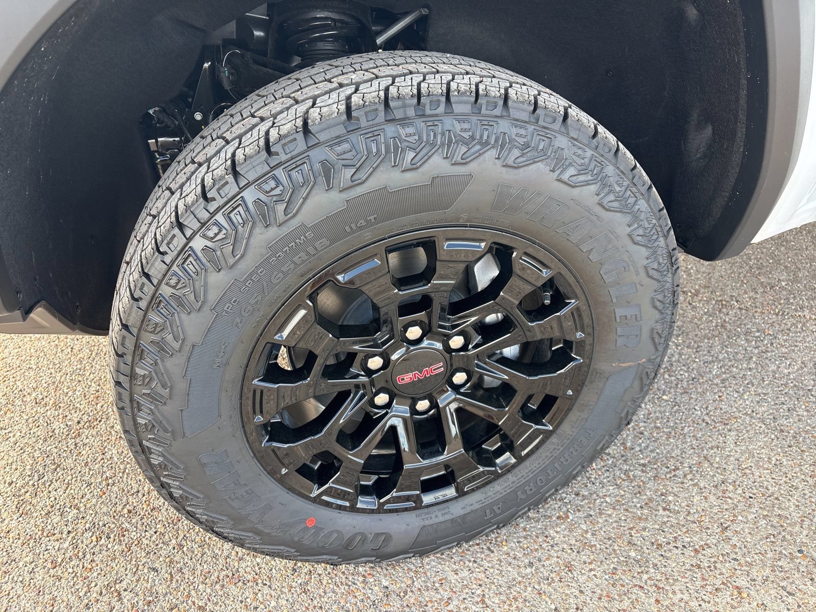 New 2026 GMC Canyon Elevation w/ Convenience Package RWD image 28