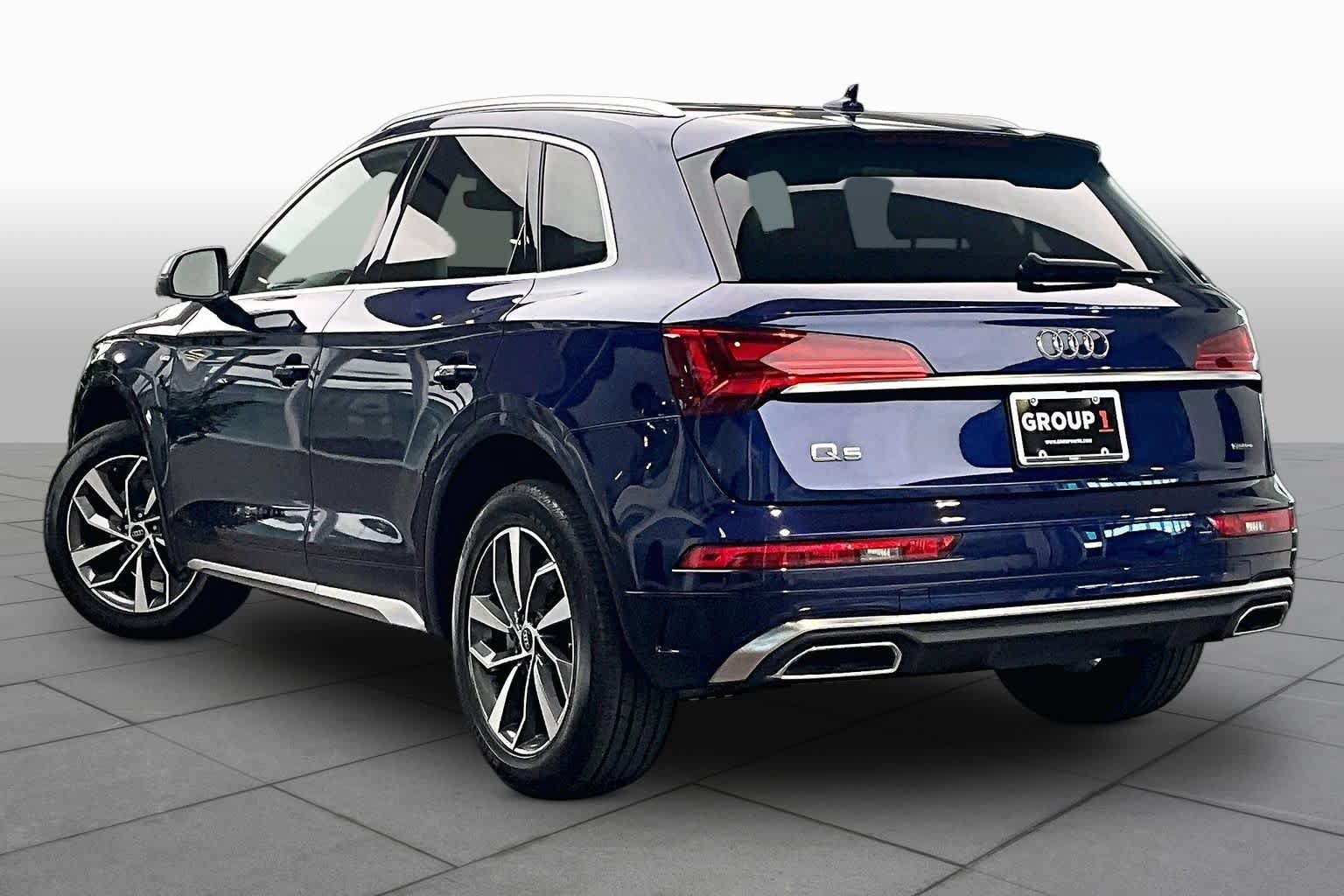 Used 2023 Audi Q5 2.0T Premium w/ Convenience Package AWD/4WD image 12