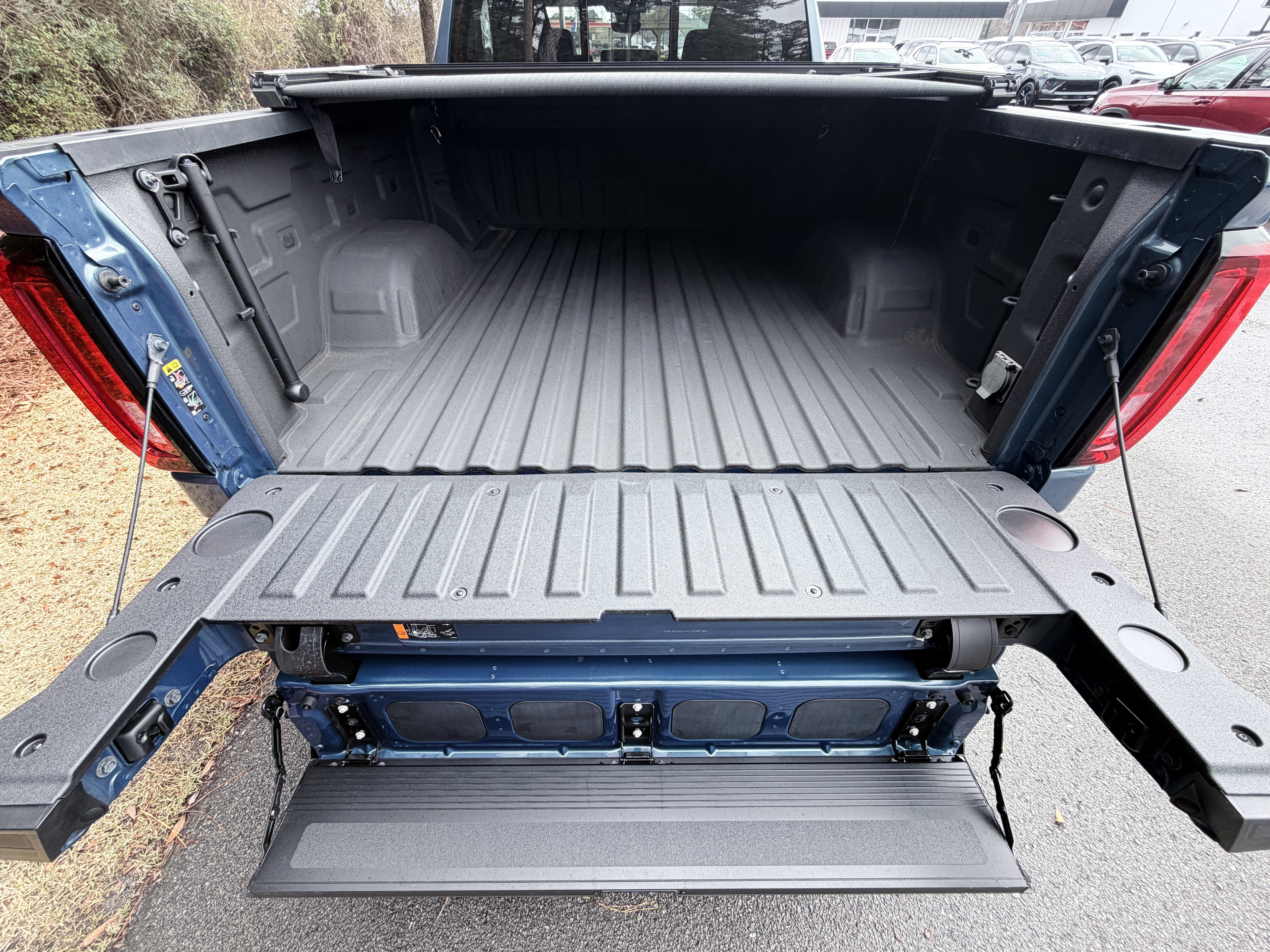 Used 2024 GMC Sierra 1500 Denali w/ Technology Package image 4