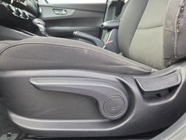 Used 2021 Kia Forte LXS image 12