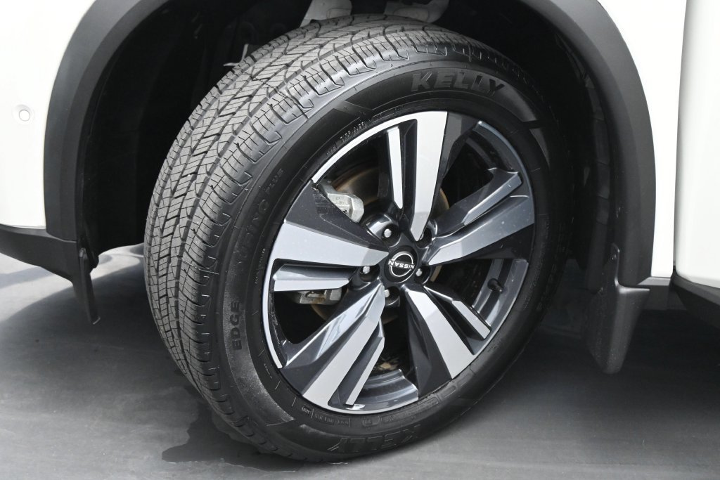 Used 2023 Nissan Rogue SL w/ SL Premium Package FWD image 23