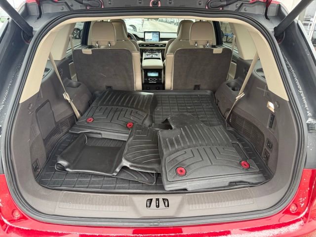 Used 2020 Lincoln Aviator Reserve w/ Equipment Group 202A image 13