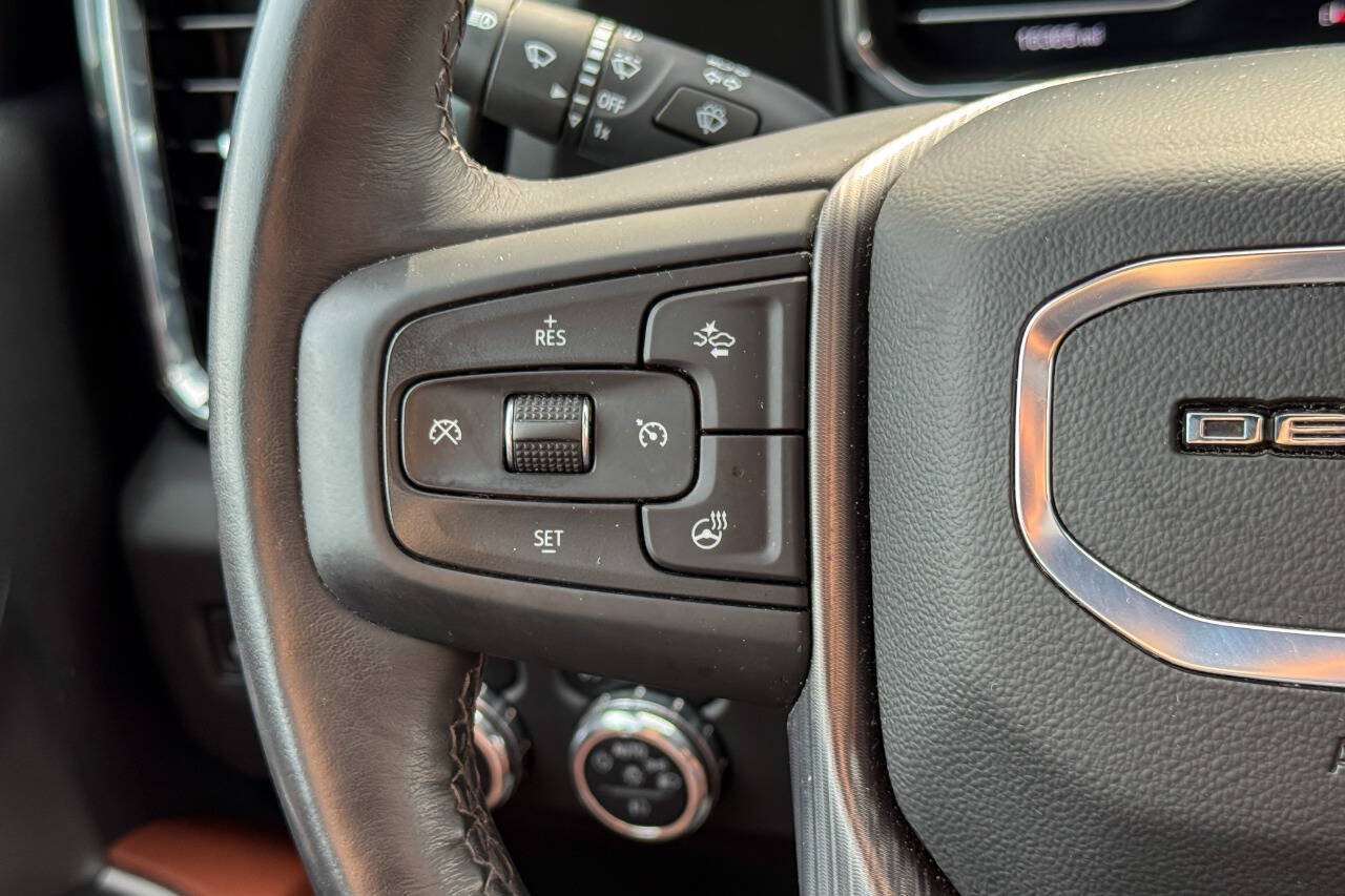 Used 2025 GMC Sierra 3500 Denali Ultimate AWD/4WD image 43