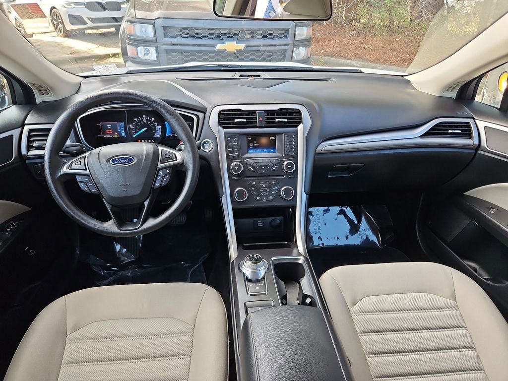 Used 2018 Ford Fusion S FWD image 9