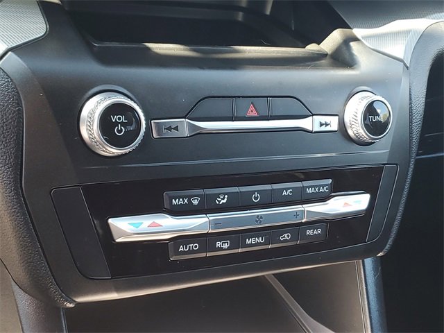 Used 2020 Ford Explorer XLT w/ Equipment Group 202A image 21