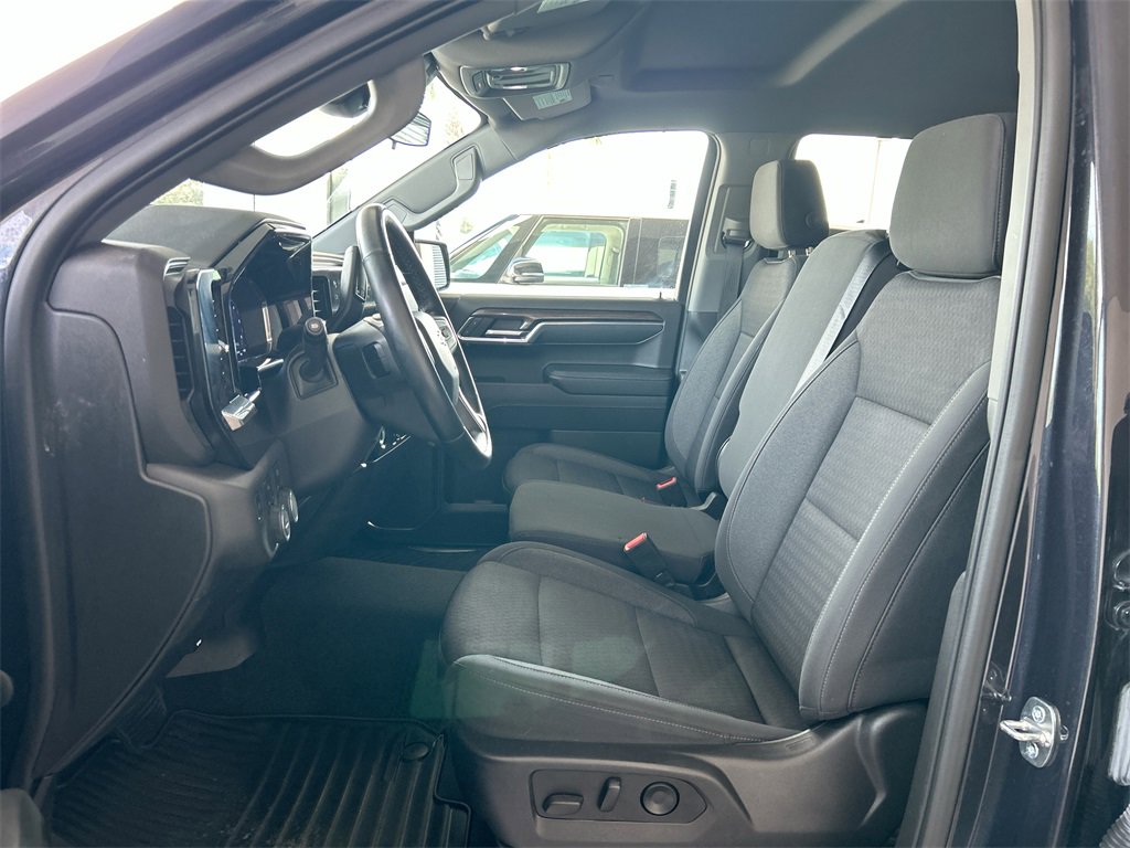 Used 2023 Chevrolet Silverado 1500 LT image 10