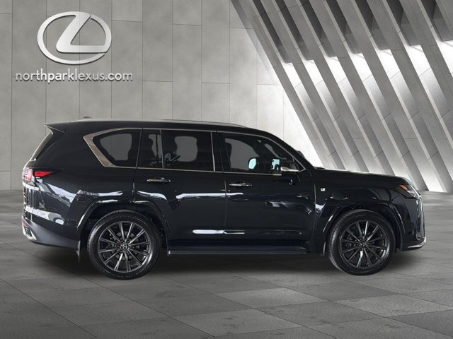 Certified 2026 Lexus LX 600 F Sport AWD/4WD image 4
