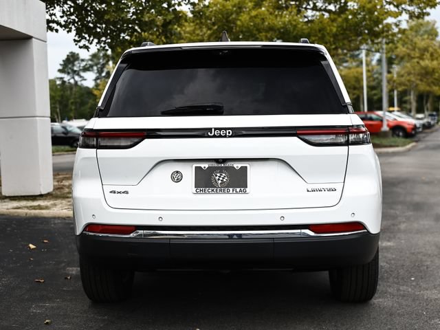 Used 2023 Jeep Grand Cherokee Limited w/ Luxury Tech Group II AWD/4WD image 10