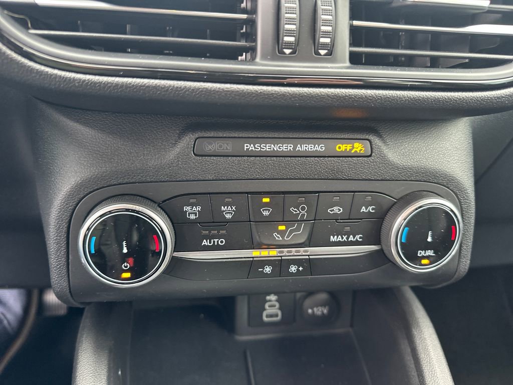 Used 2025 Ford Escape ST-Line AWD/4WD image 18