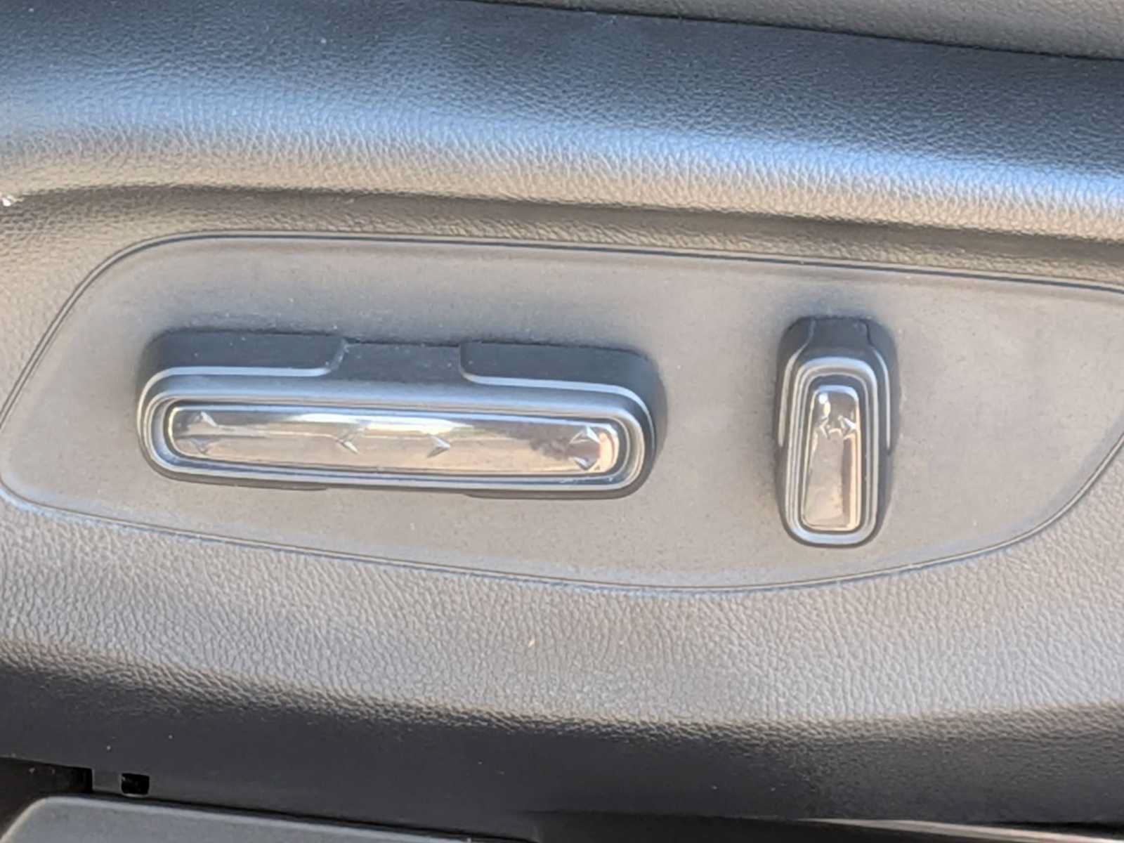 Certified 2024 Honda HR-V EX-L image 16