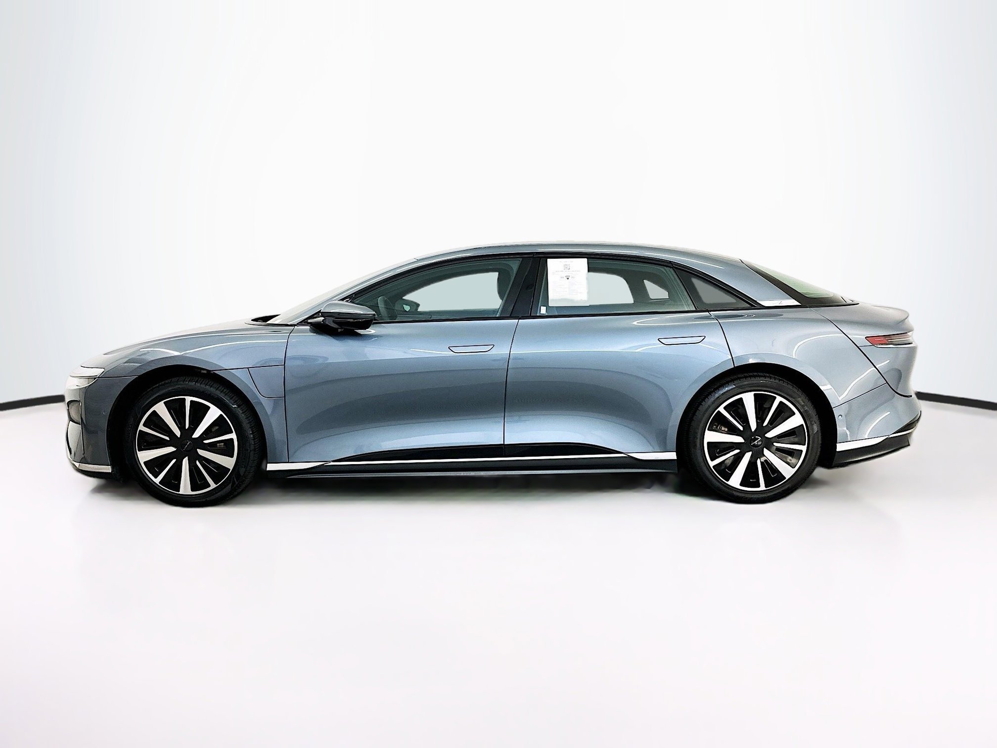 Used 2023 Lucid Air Pure AWD/4WD image 4