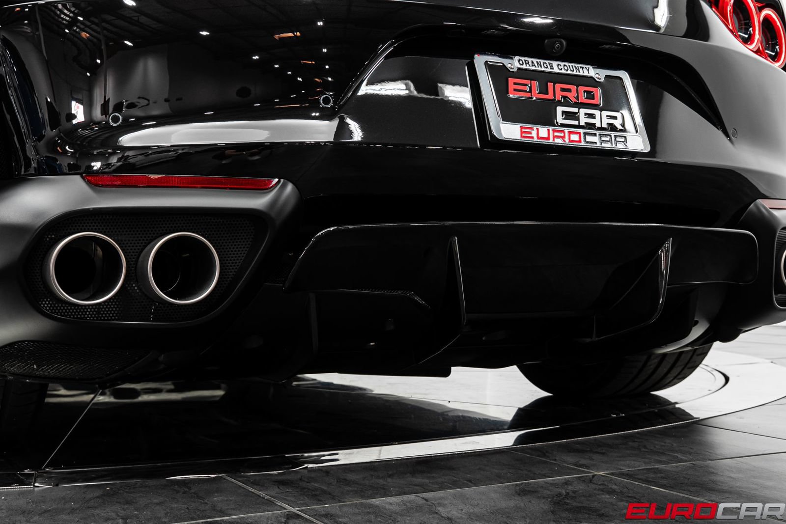 Used 2020 Ferrari 812 Superfast RWD image 23
