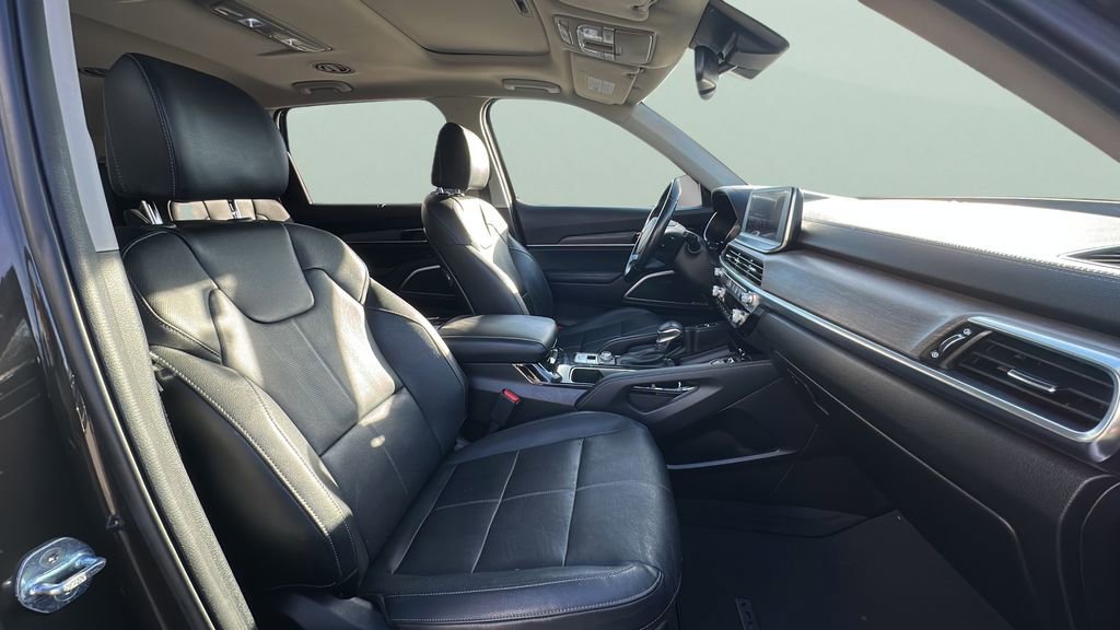 Used 2022 Kia Telluride EX w/ EX Premium Package image 26