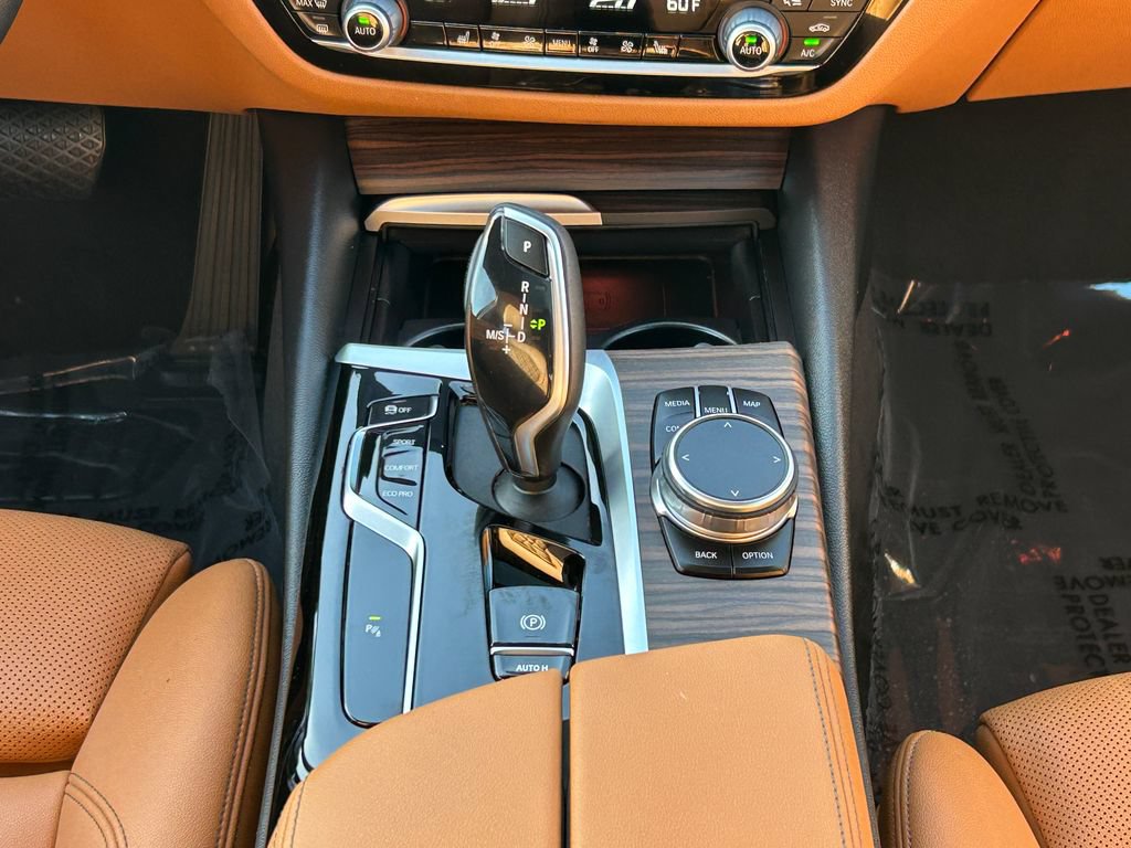 Used 2023 BMW 540i w/ Convenience Package RWD image 26