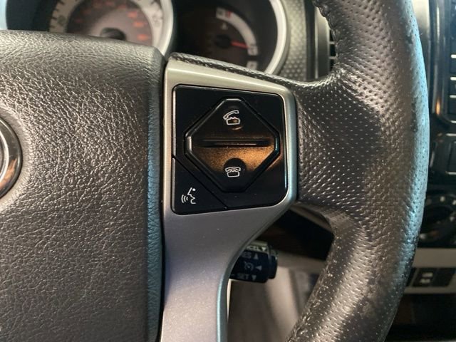 Used 2015 Toyota Tacoma 4x4 Double Cab image 16