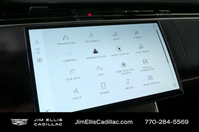 Used 2025 Land Rover Range Rover SE image 17