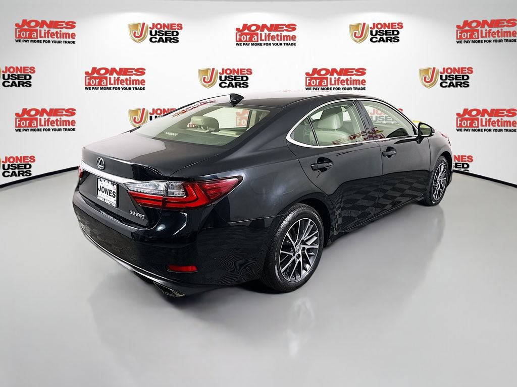 Used 2016 Lexus ES 350 350 w/ Navigation System Package image 17