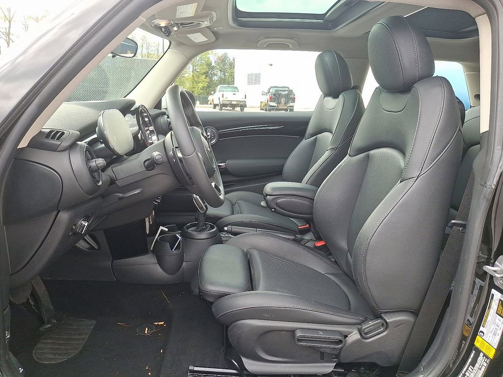 Used 2023 MINI Cooper S image 16