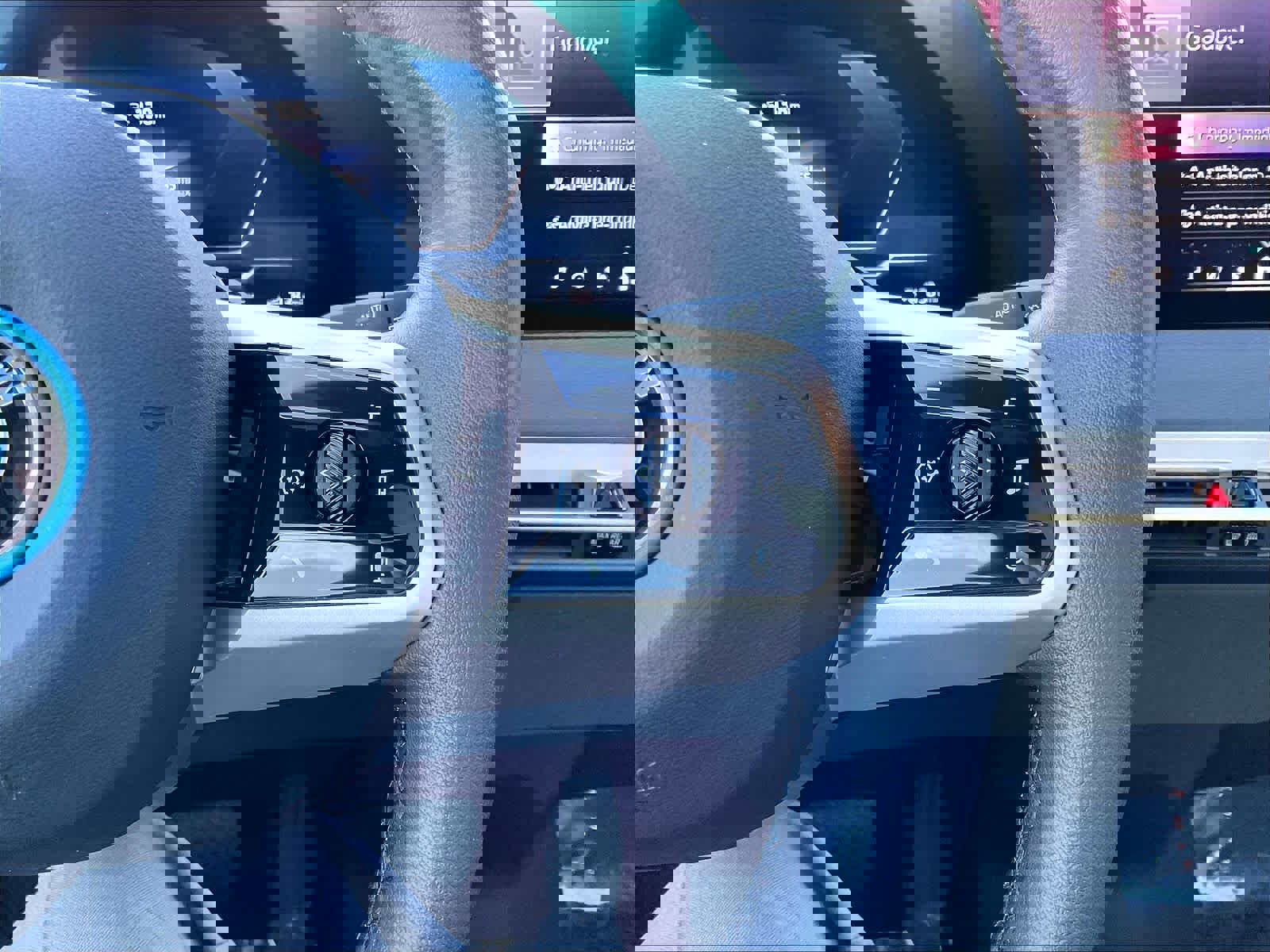 Used 2025 BMW iX xDrive50 w/ Convenience Package image 21