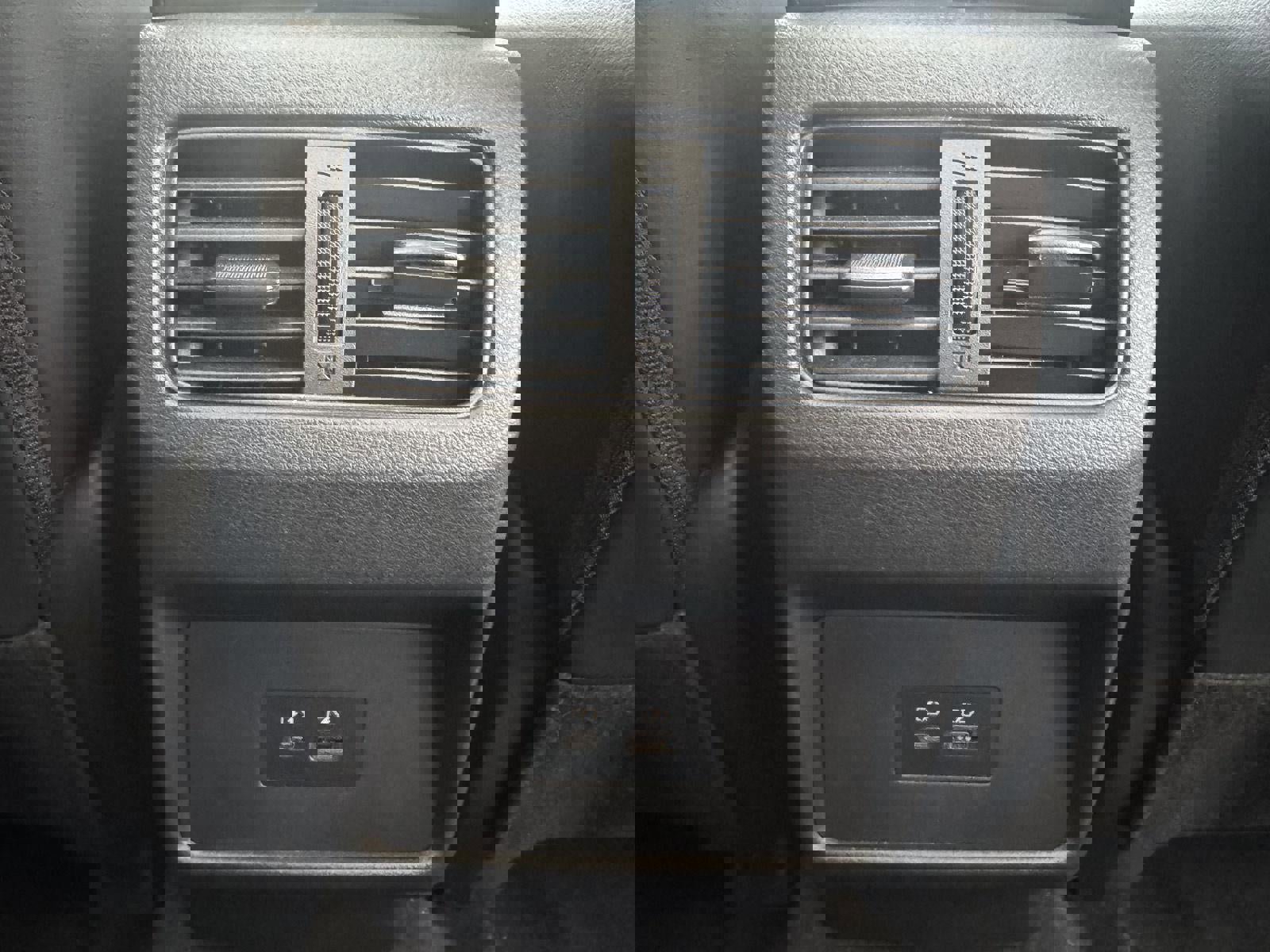 Used 2023 Nissan Rogue SV w/ SV Premium B Package AWD/4WD image 33