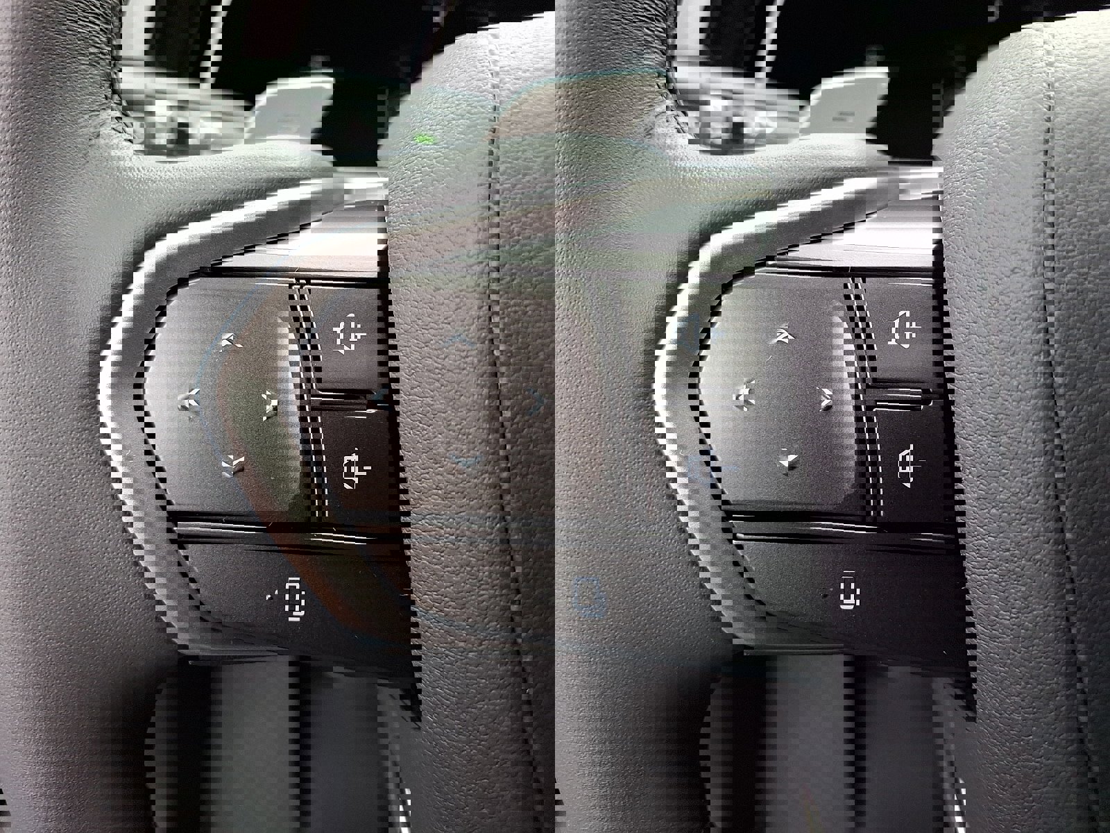 Used 2025 Lexus RX 350 AWD w/ Convenience Package image 22