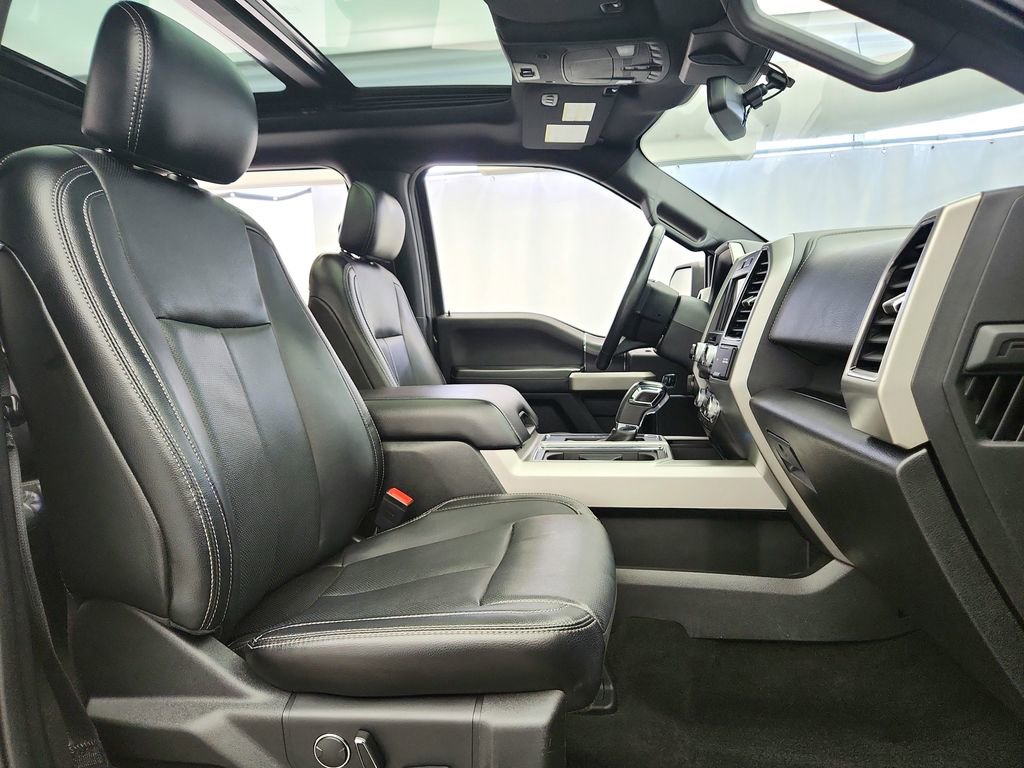 Used 2018 Ford F150 Lariat w/ Equipment Group 502A Luxury AWD/4WD image 30