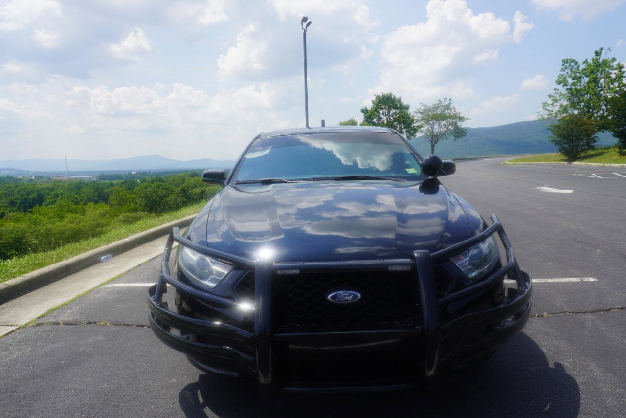 Used 2016 Ford Taurus Police Interceptor AWD image 2