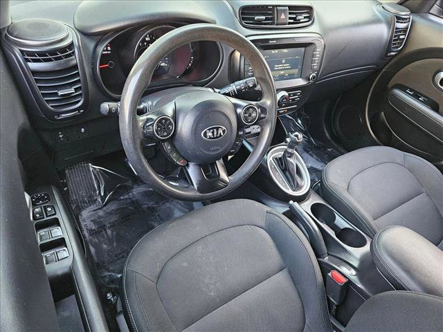 Used 2019 Kia Soul + FWD image 10