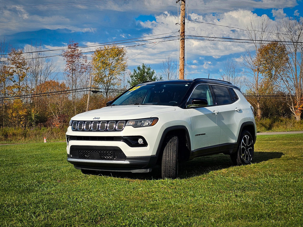 Used 2022 Jeep Compass Limited AWD/4WD image 8