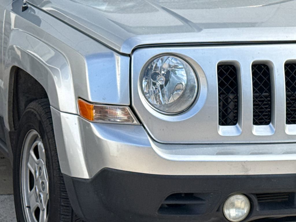 Used 2014 Jeep Patriot Sport FWD image 4