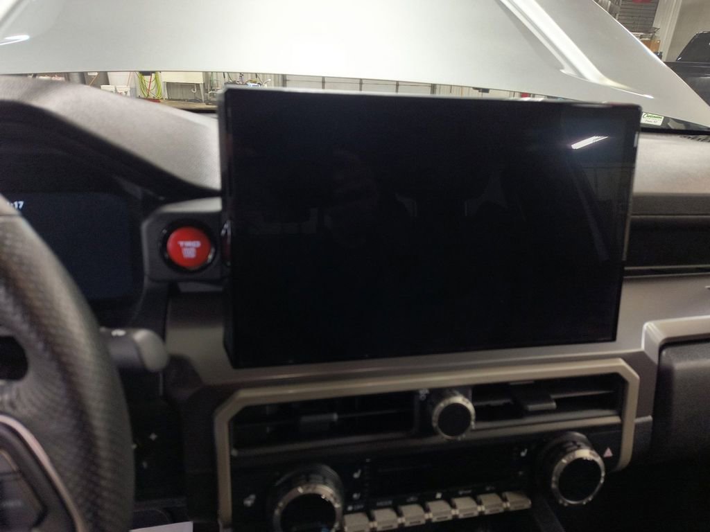 Used 2024 Toyota Tacoma TRD Off-Road w/ TRD Off Road Premium Package image 21