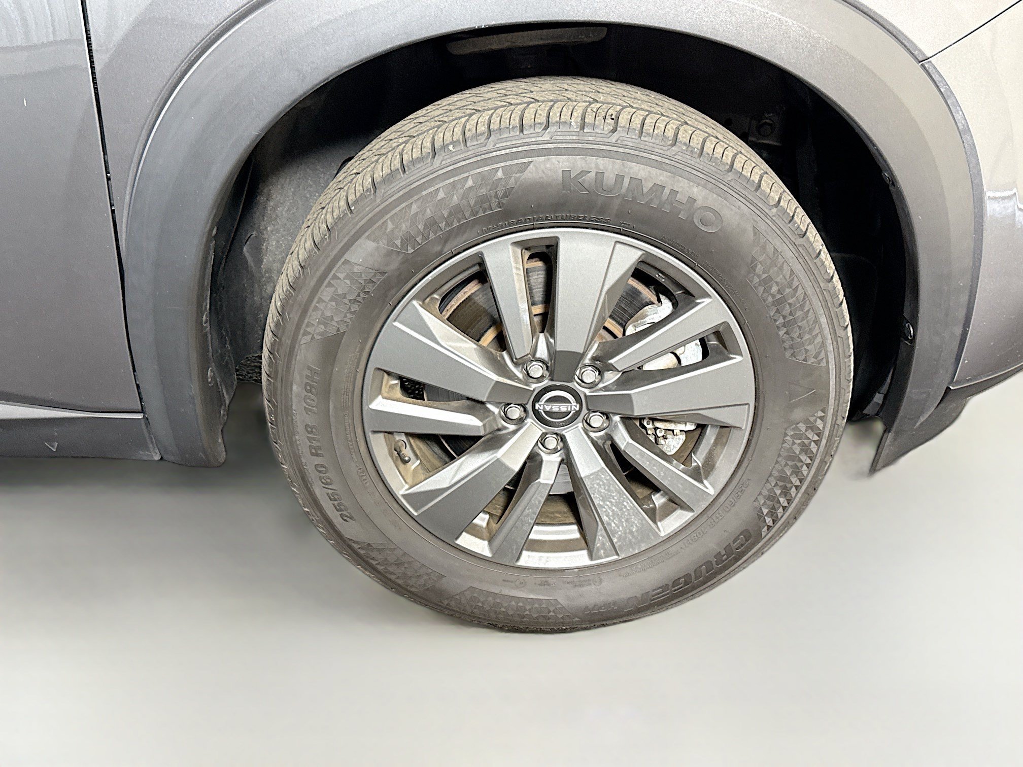 Used 2024 Nissan Pathfinder SV FWD image 32